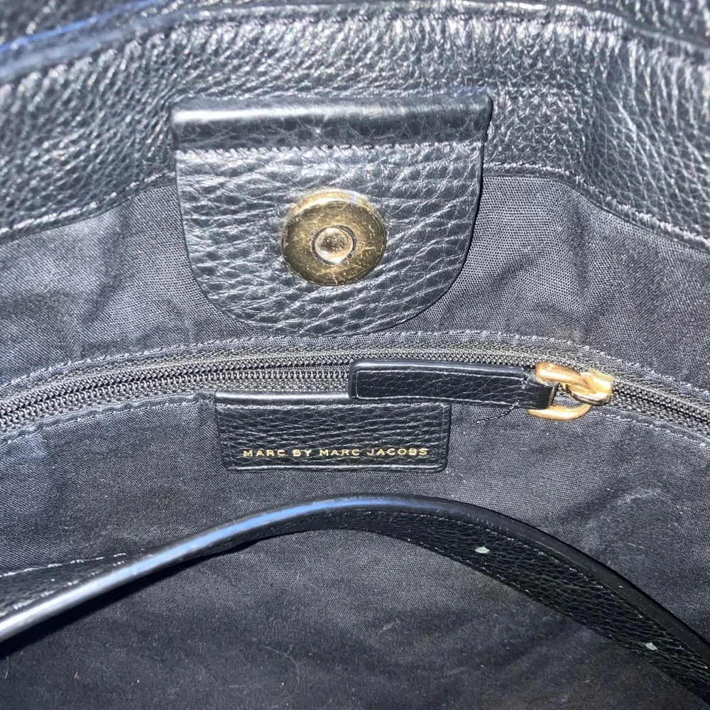 Marc by Marc Jacob’s Large Hobo Bag | Leather Crossbody | Work Polished
